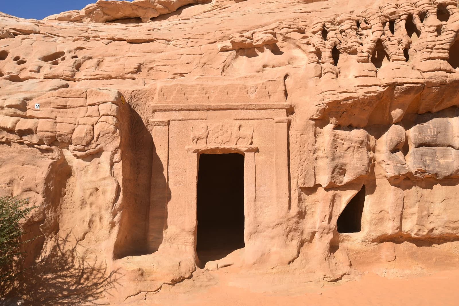 Hegra rock-cut tomb façade