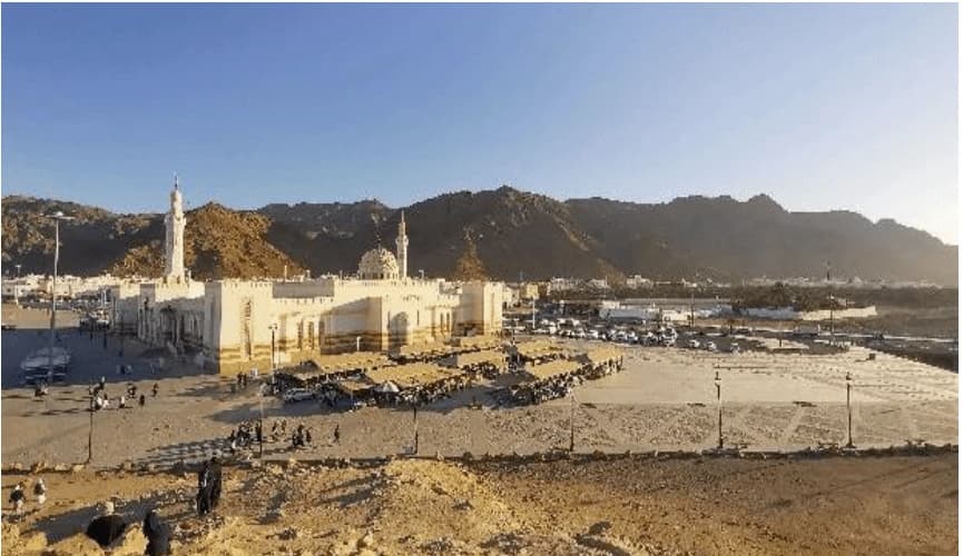 Uhud and Sayyid Al Shuhada area — photographed view