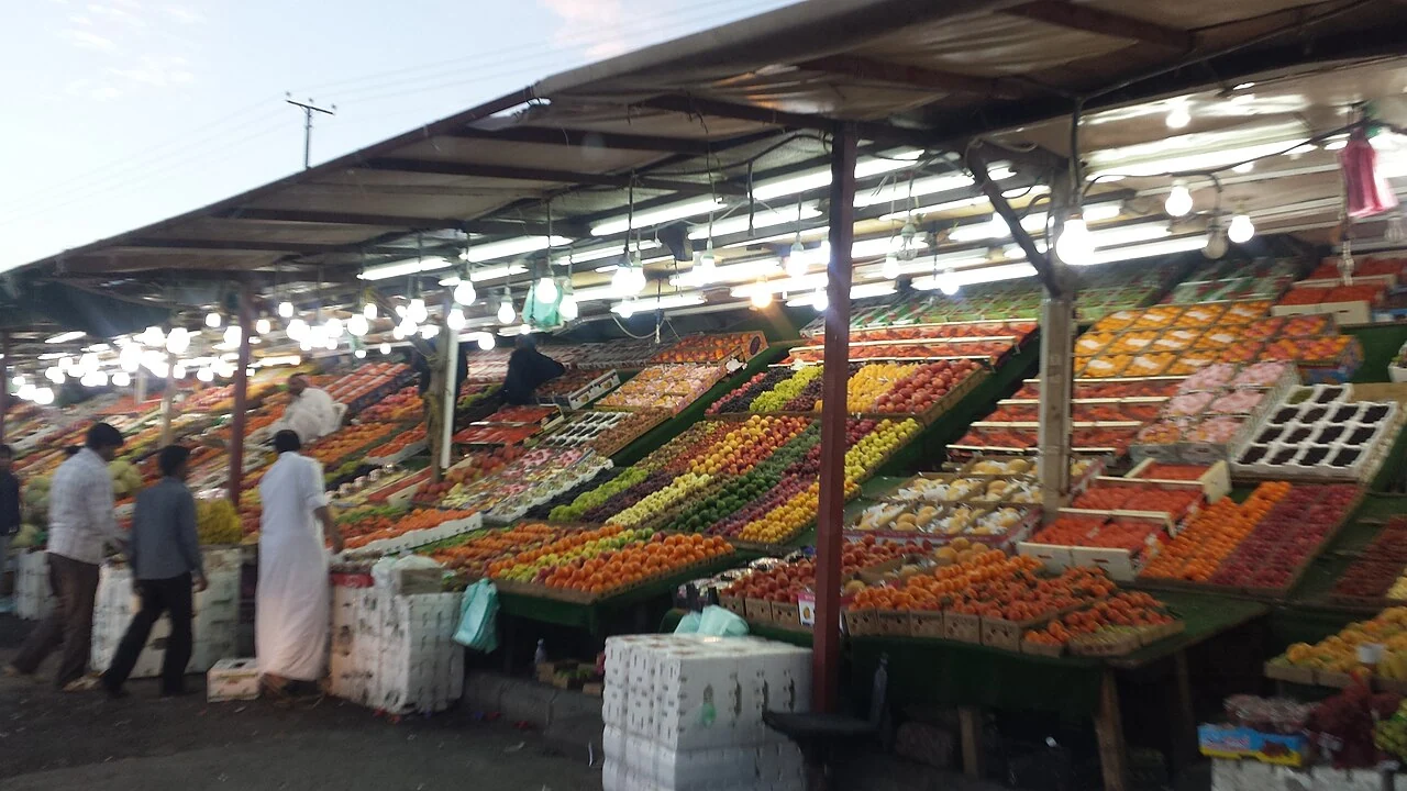 Fruit market at Al Hada in the original photograph